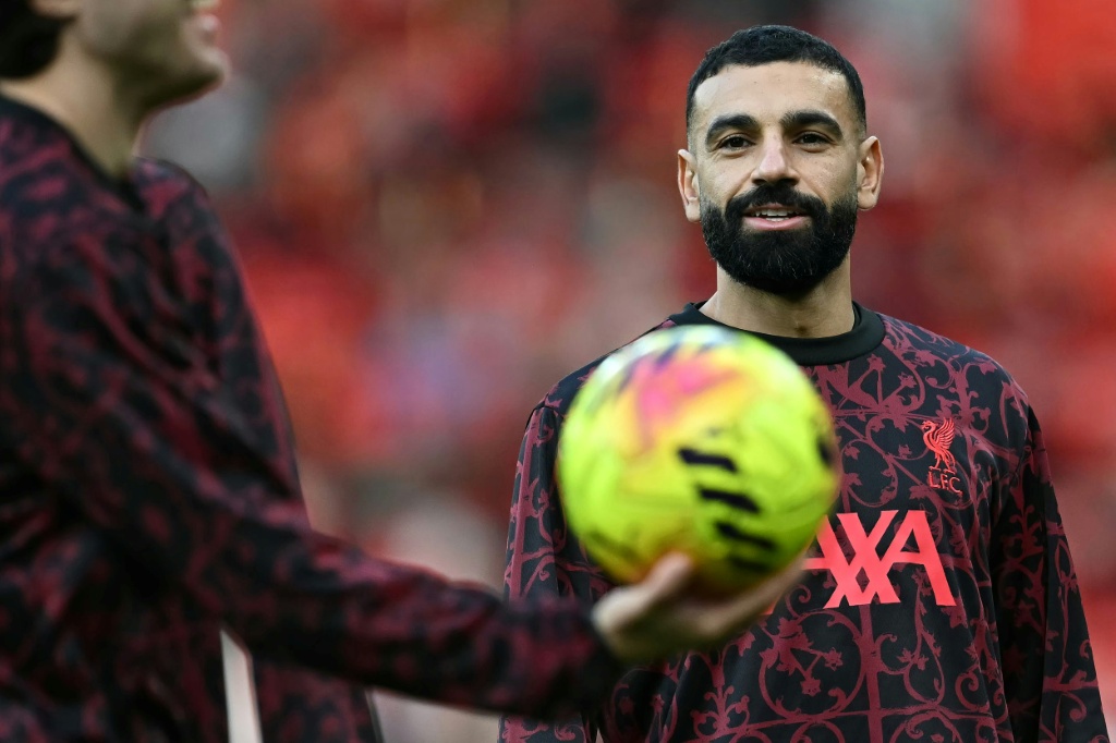 Van Dijk desidera che il leader Salah rimanga al Liverpool