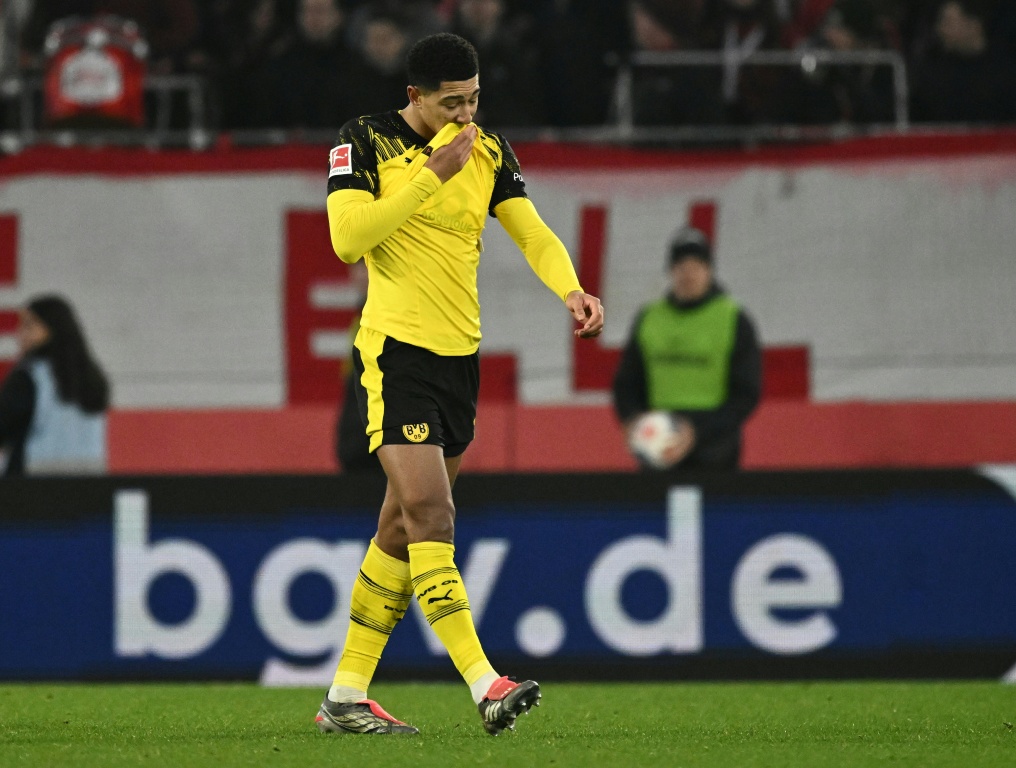 El Borussia Dortmund iguala ante el Friburgo y pierde la chance de ser segundo, con expulsión de Jobe Bellingham