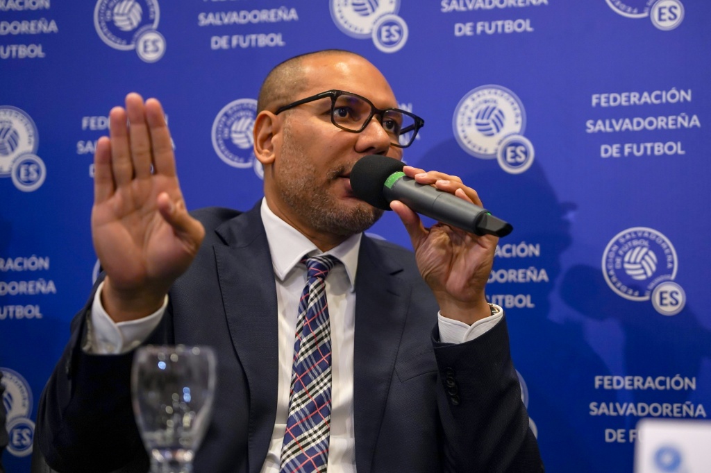 Yamil Bukele se compromete con la integridad al liderar la Federación salvadoreña de fútbol