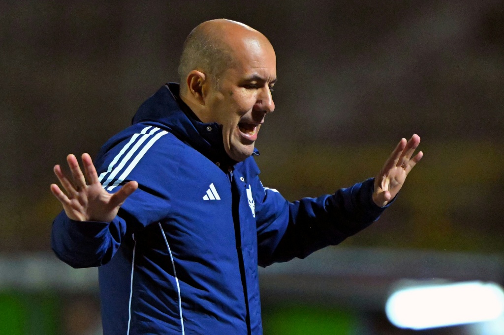 Leonardo Jardim abandona el Cruzeiro para priorizar su salud física y mental