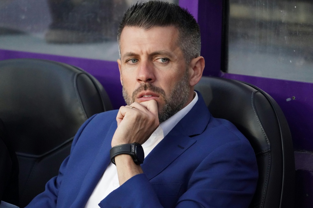 Internacional contrata treinador uruguaio Paulo Pezzolano, antigo do Cruzeiro