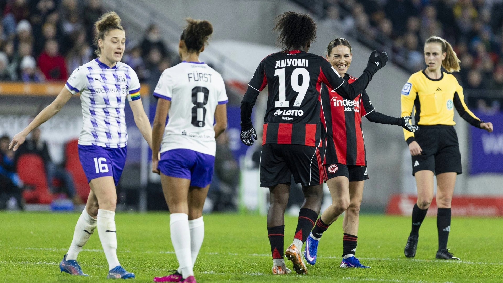 Frauen-Bundesliga Frankfurt erzielt entspannten Erfolg in Essen
