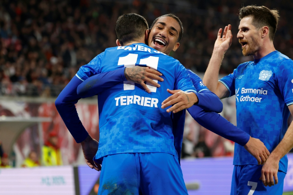 Bayer Leverkusen remonta ante el RB Leipzig y asciende al podio de la Bundesliga