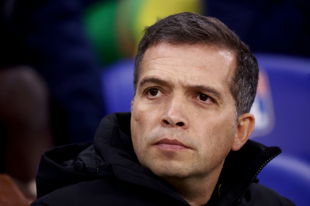 Luis Castro treinador português assume o Levante