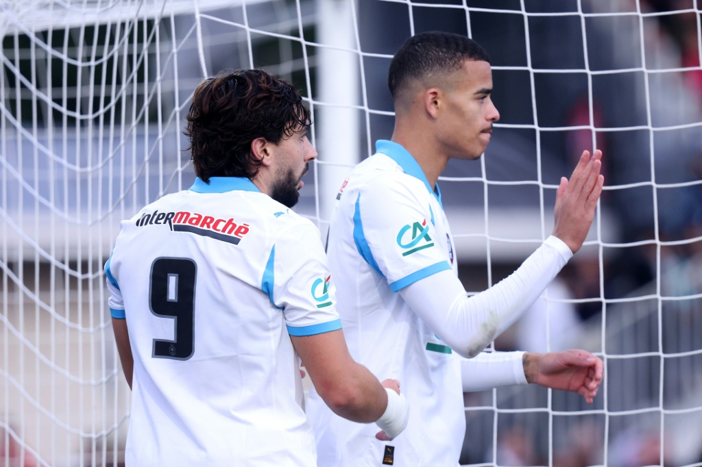 Marseille wint overtuigend in Coupe de France terwijl Monaco doorstoot naar laatste 32