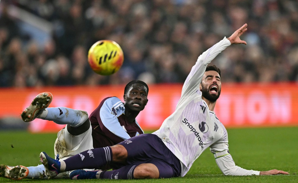Amorim se obáva že kapitán United Fernandes bude mimo hru delší dobu