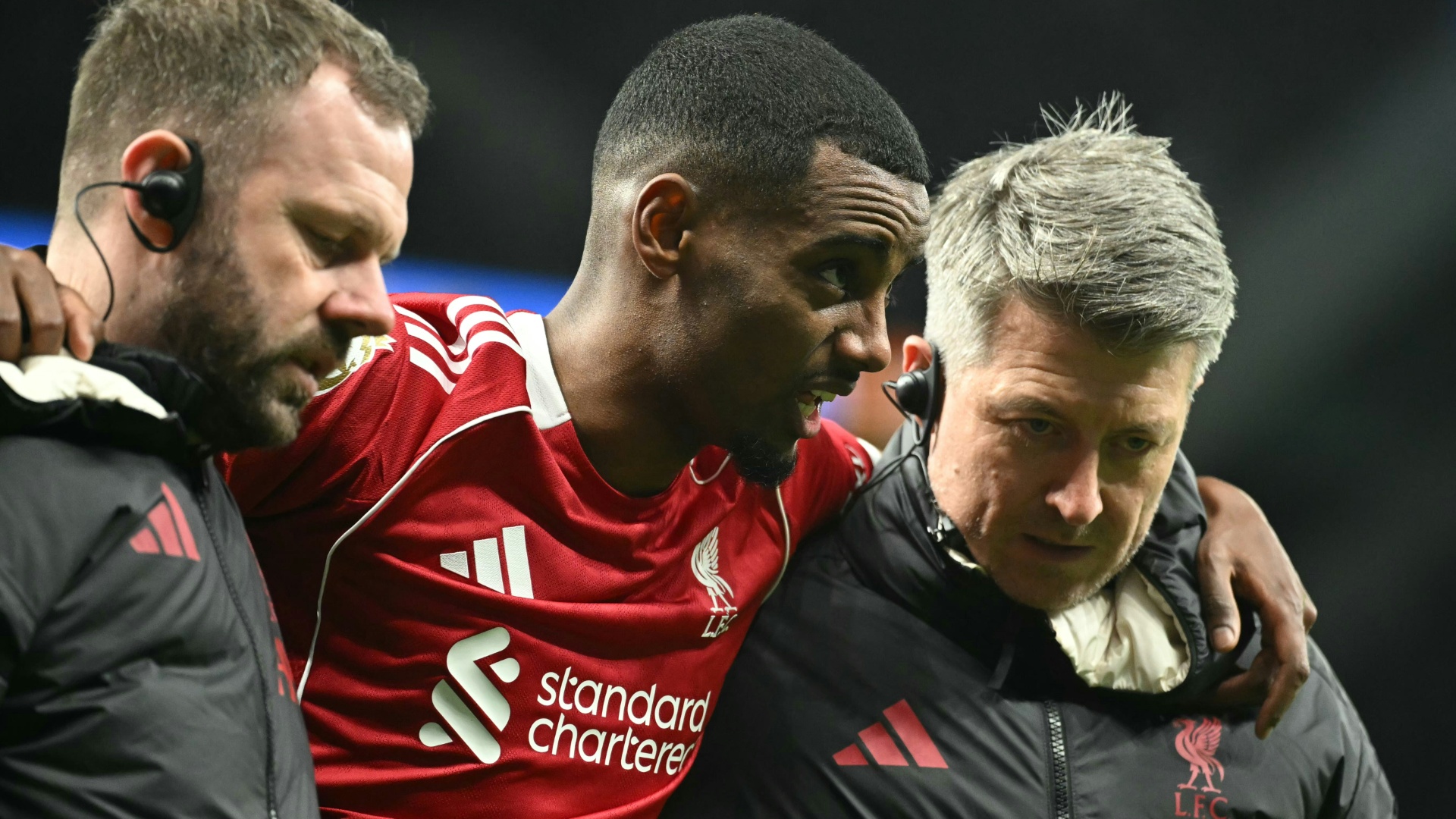 Schwerer Knöchelbruch: Liverpool muss auf Rekordtransfer Isak monatelang verzichten