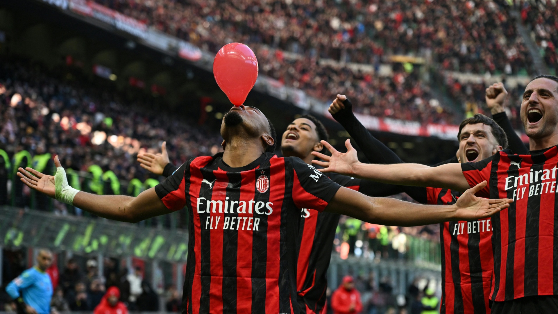 Füllkrug im Zuschauerbereich: Mailand triumphiert über Verona