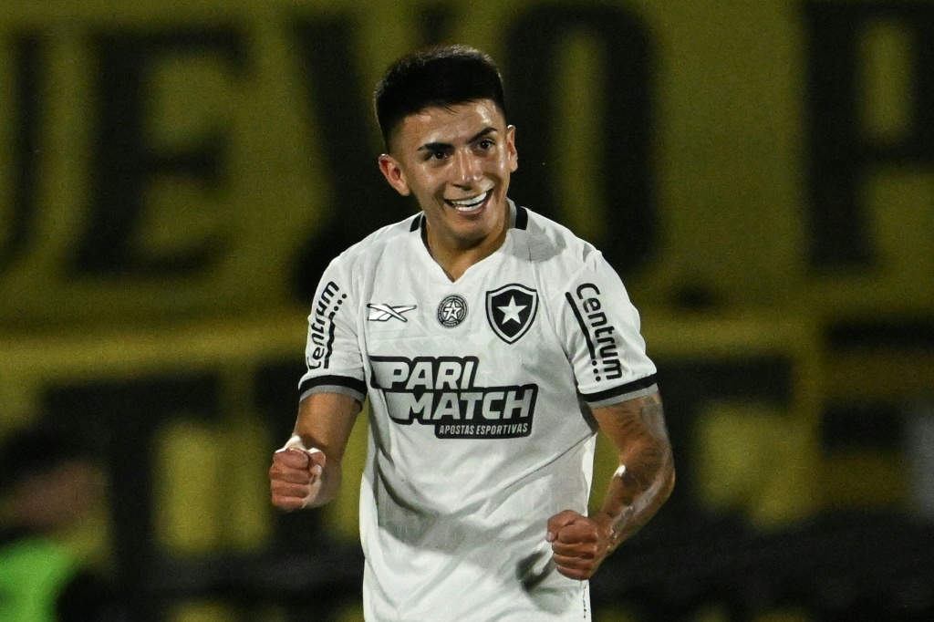 De Braziliaanse club Botafogo krijgt transferverbod van FIFA door onbetaalde overgangssom voor Almada
