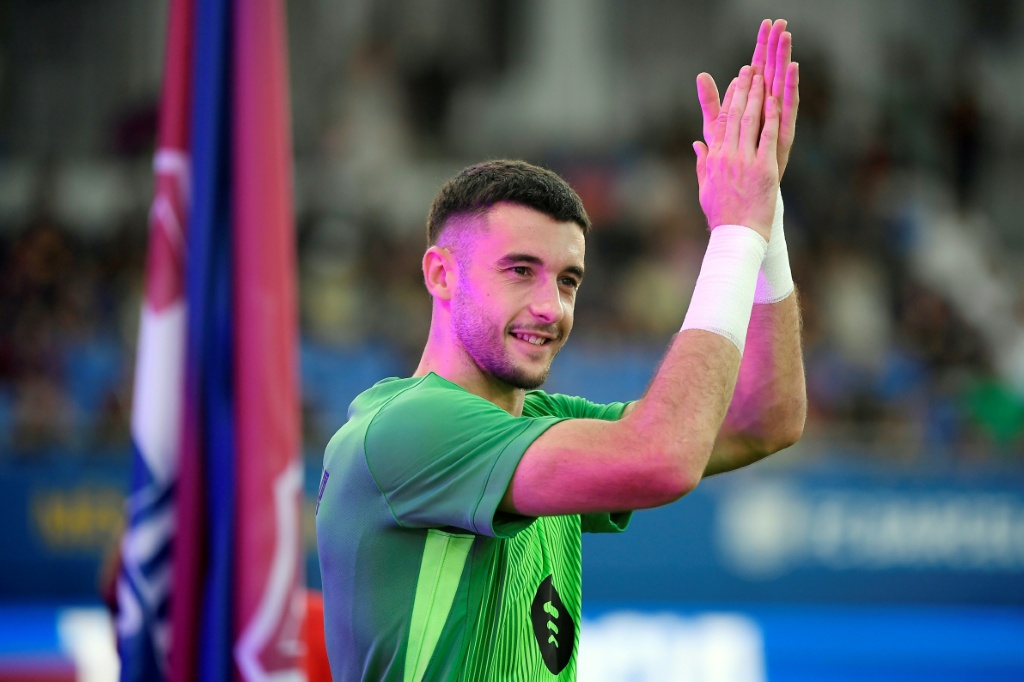 Flick Yakin Garcia Bisa Hadapi Reaksi Negatif Espanyol di Derbi Barcelona