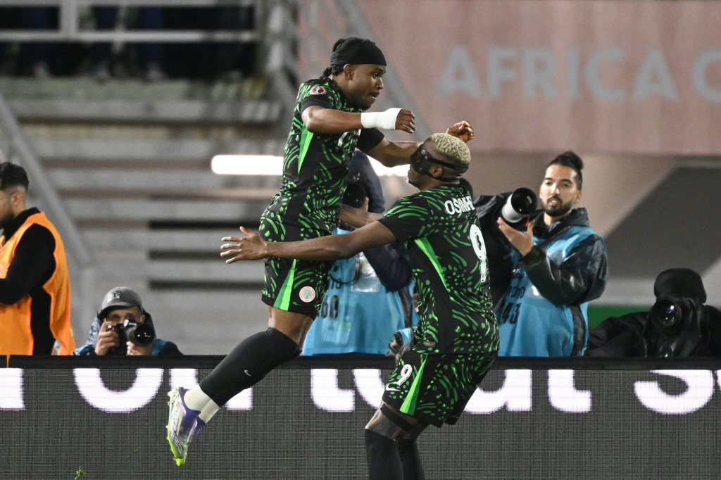 Nigeria aplasta 4-0 a Mozambique y avanza a cuartos en la Copa Africana