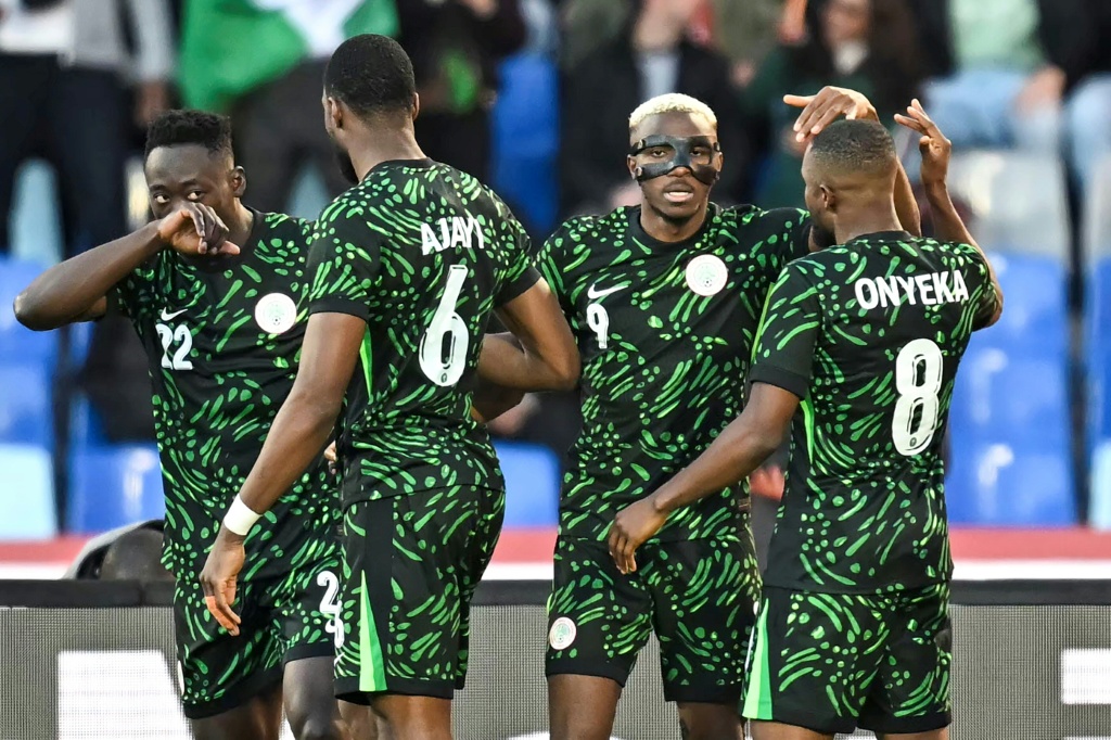 Osimhen derriba a Argelia y Nigeria se medirá a Marruecos en la Copa Africana