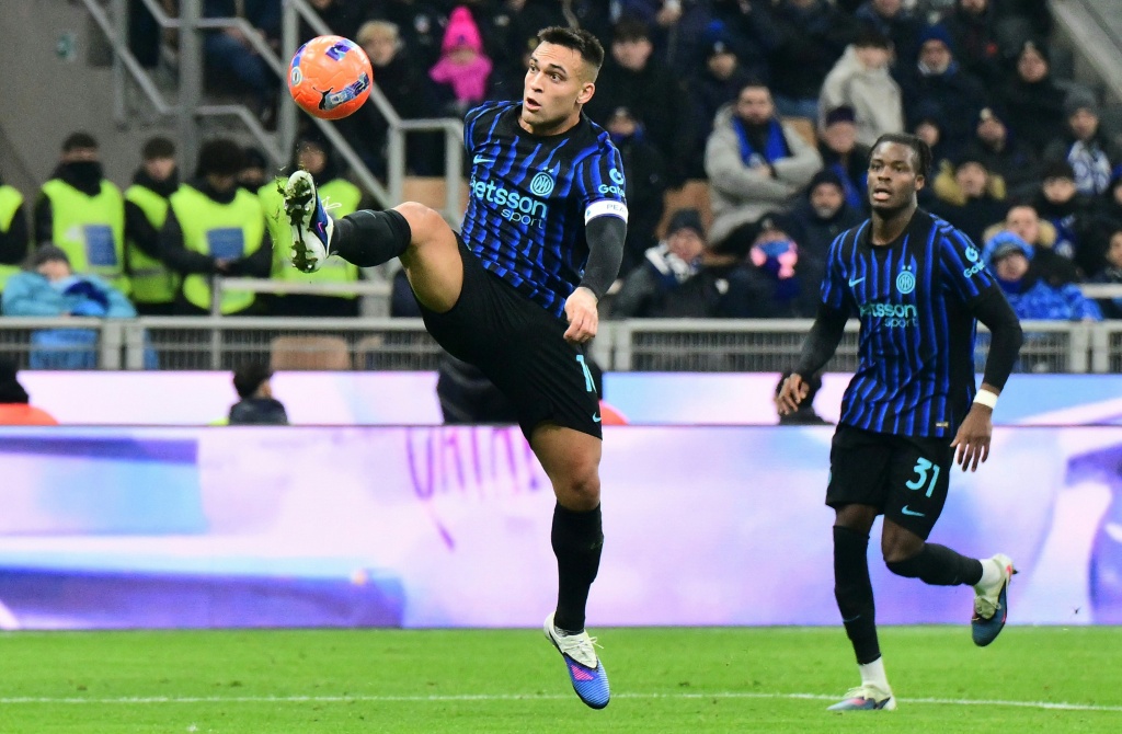 Inter y Napoli empatan en un vibrante derbi la Serie A permanece en suspense