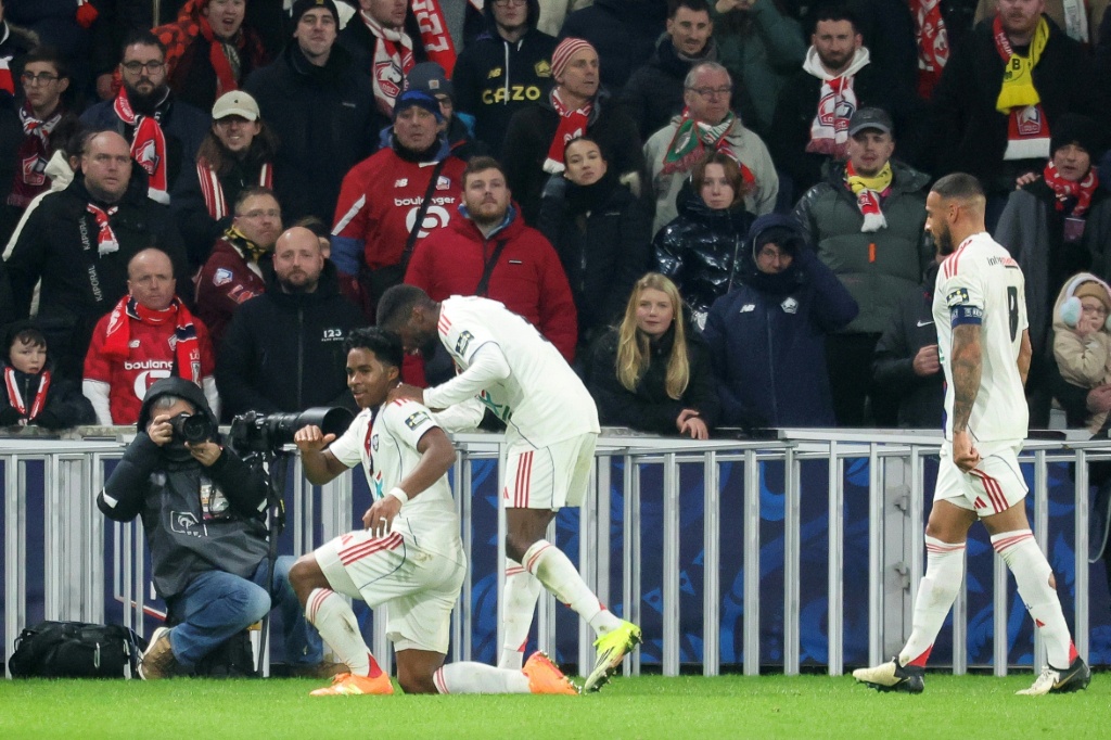Coupe de France : Lyon avec Endrick écarte Lille, Metz écrasé