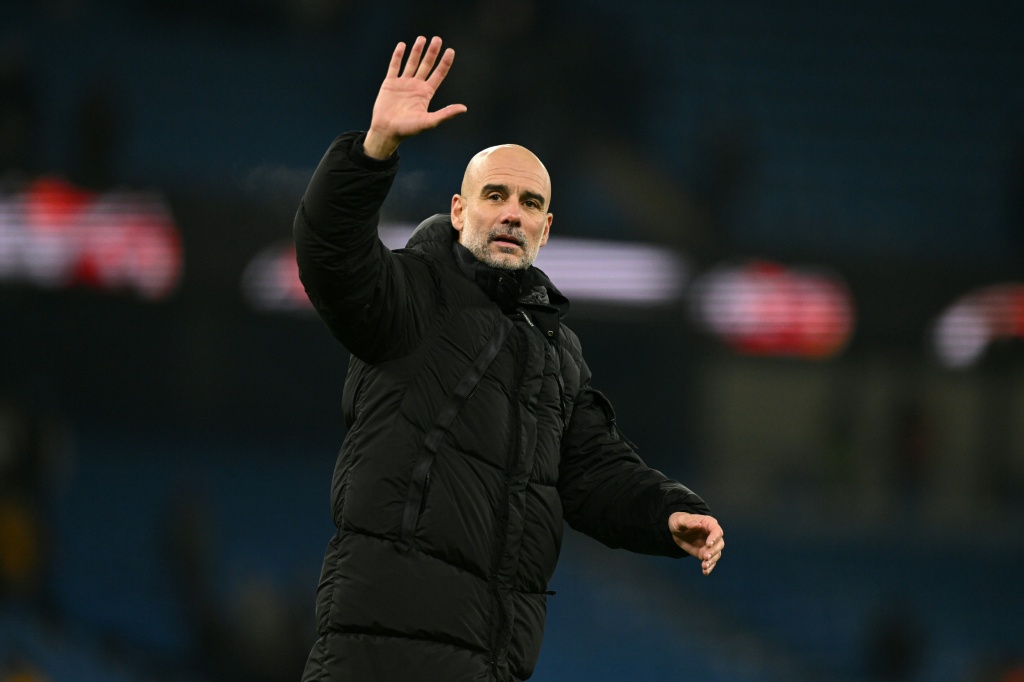 Guardiola minimaliseert trofee gesprekken terwijl hij zich richt op groei Man City