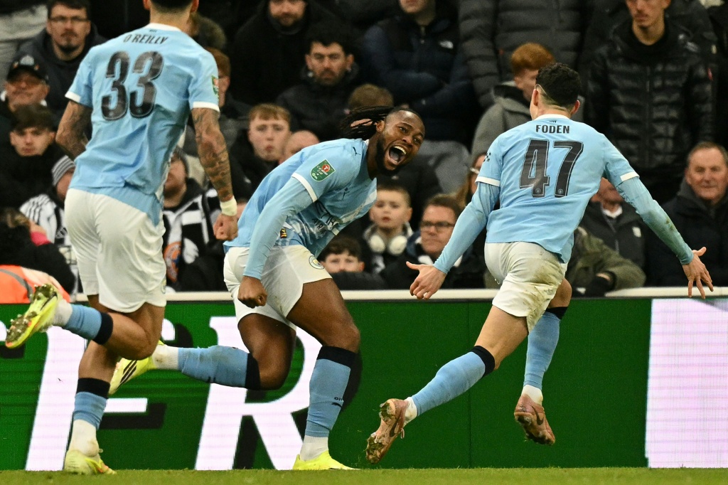 Semenyo derhal parladı Manchester City Kupa Ligi finali yolunda ilerlerken