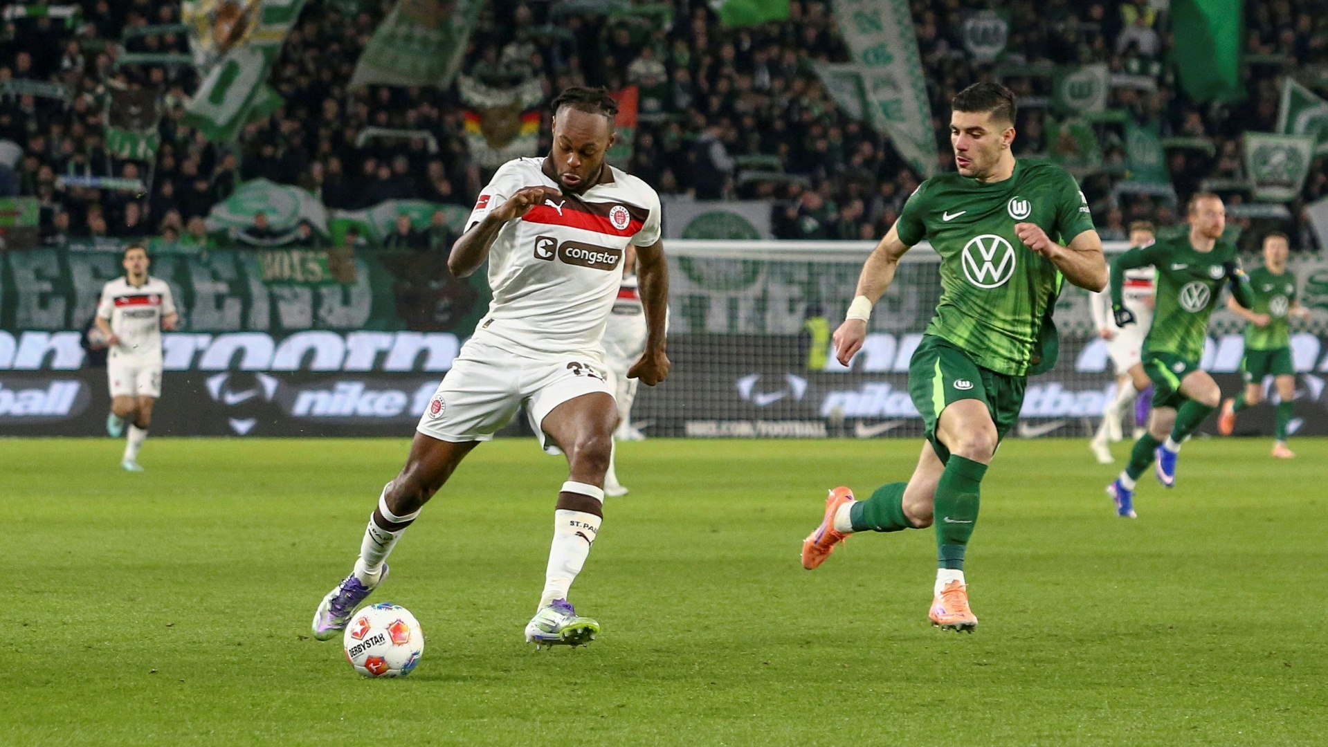 Nach der 1:8 Pleite: VfL Wolfsburg startet Erholung