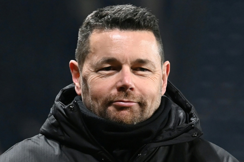 Ligue 1: Pierre Sage, la force tranquille de Lens