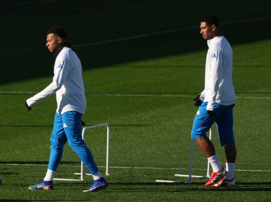 Mbappé defiende a Vinícius tras los abucheos en el Bernabéu