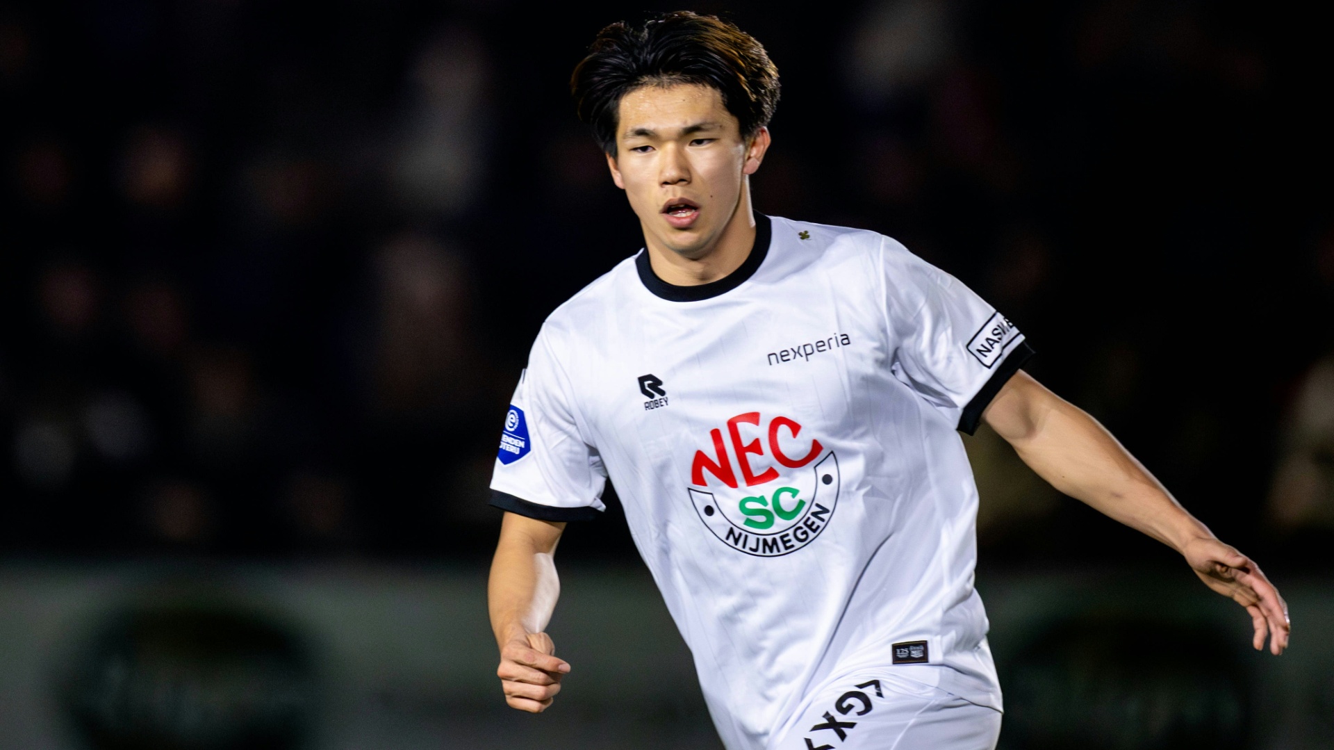 VfL Wolfsburg holt japanischen Talenten Shiogai von NEC Nijmegen