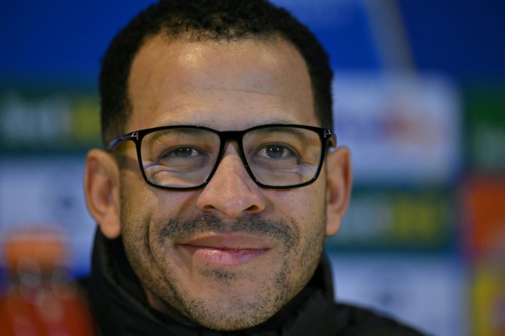 Rosenior Eager to Forge Lasting Success with Elite Fernandez