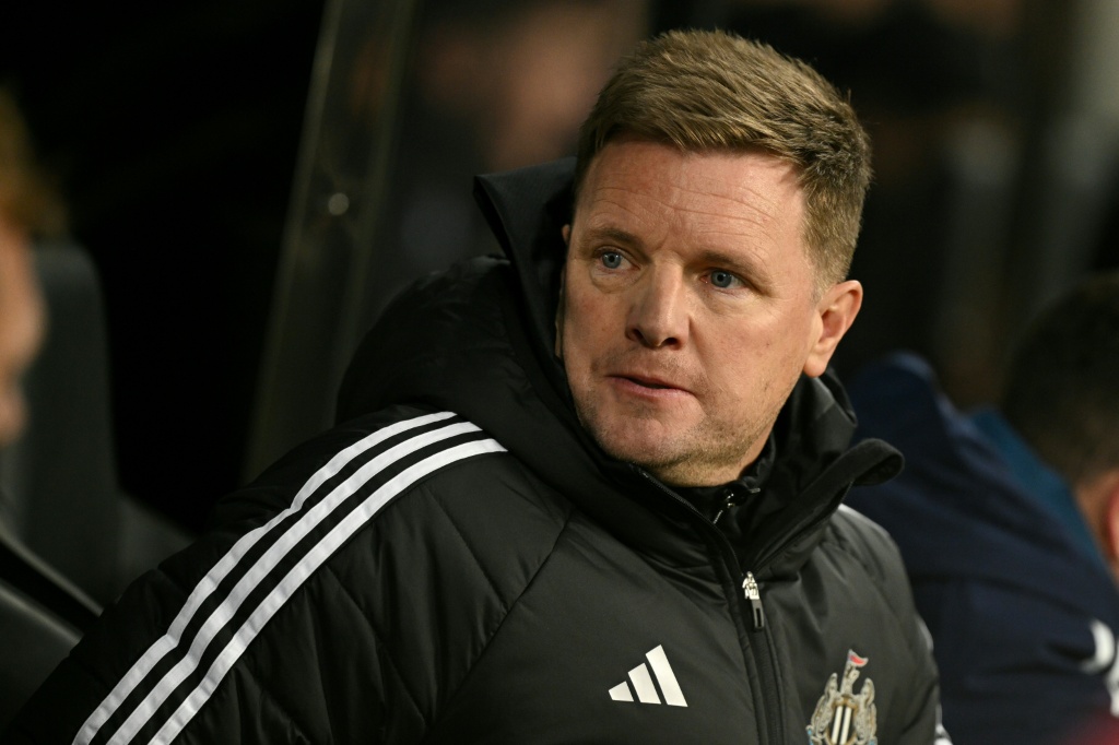 Howe calls on Newcastle to use spirit of Robson to inspire win over PSV