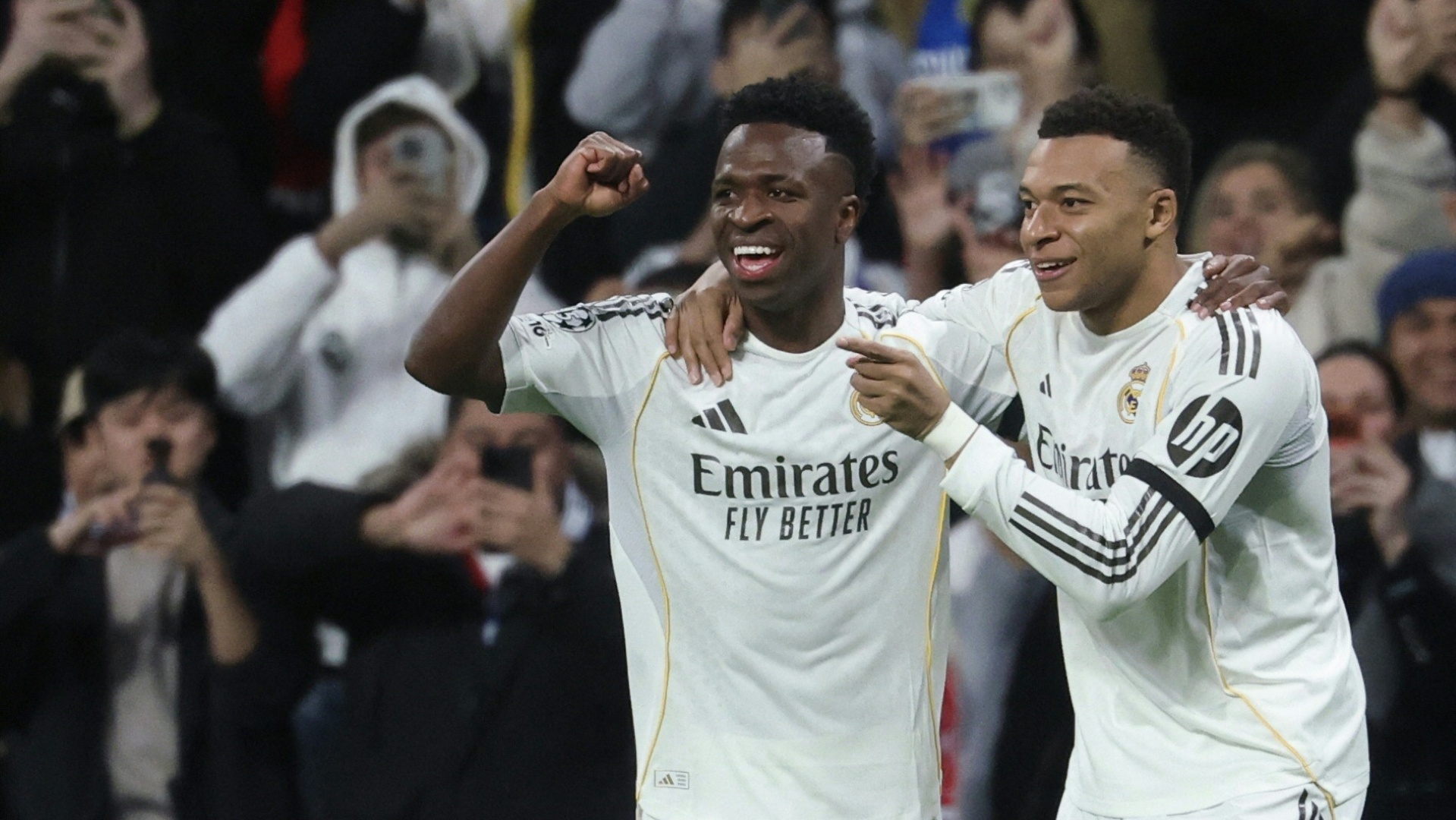 Vinicius versöhnt sich mit den Fans: 'Das Bernabéu liebt euch so'