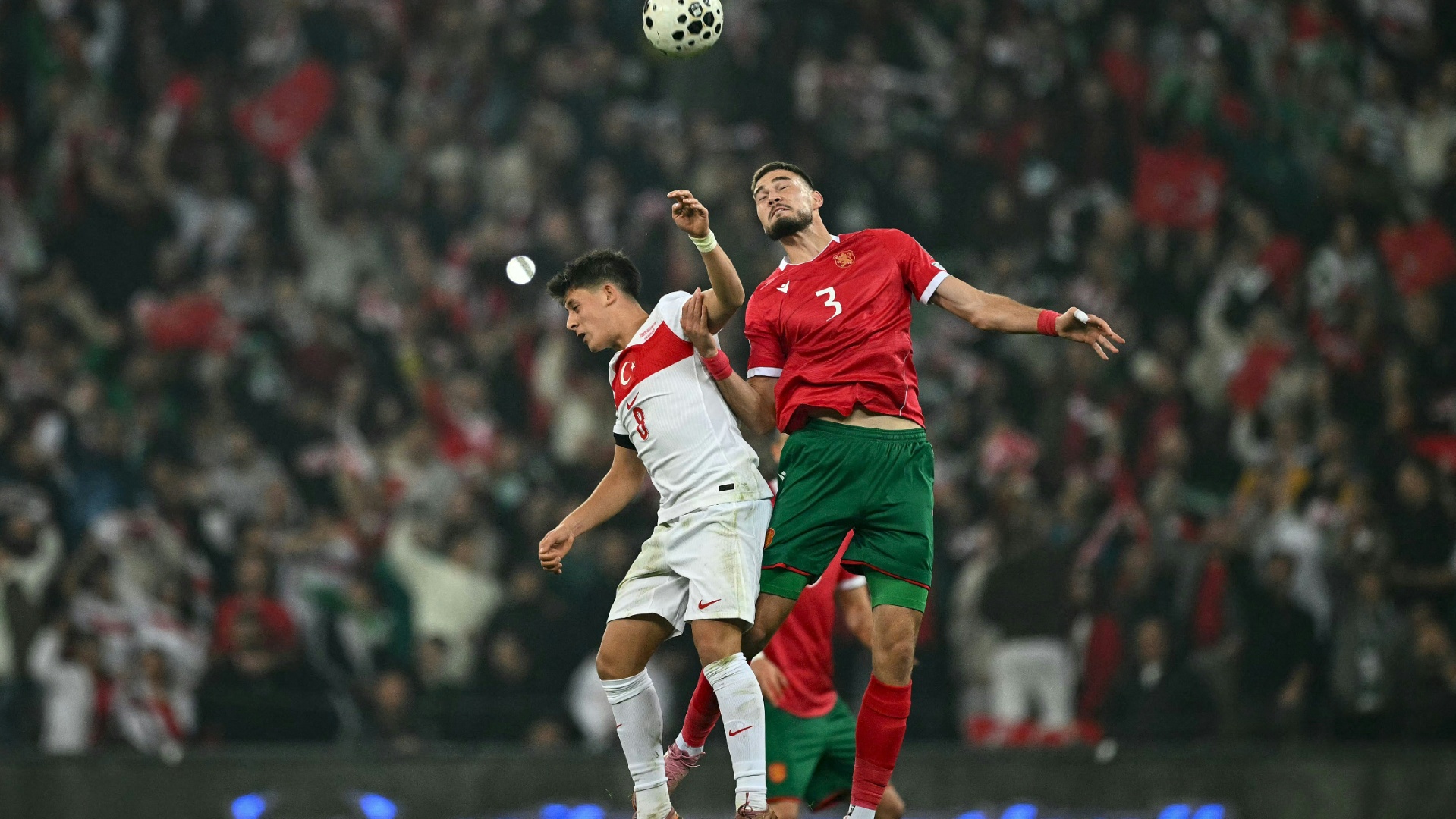 1. FC Kaiserslautern verpflichtet bulgarischen Abwehrspieler Schernew