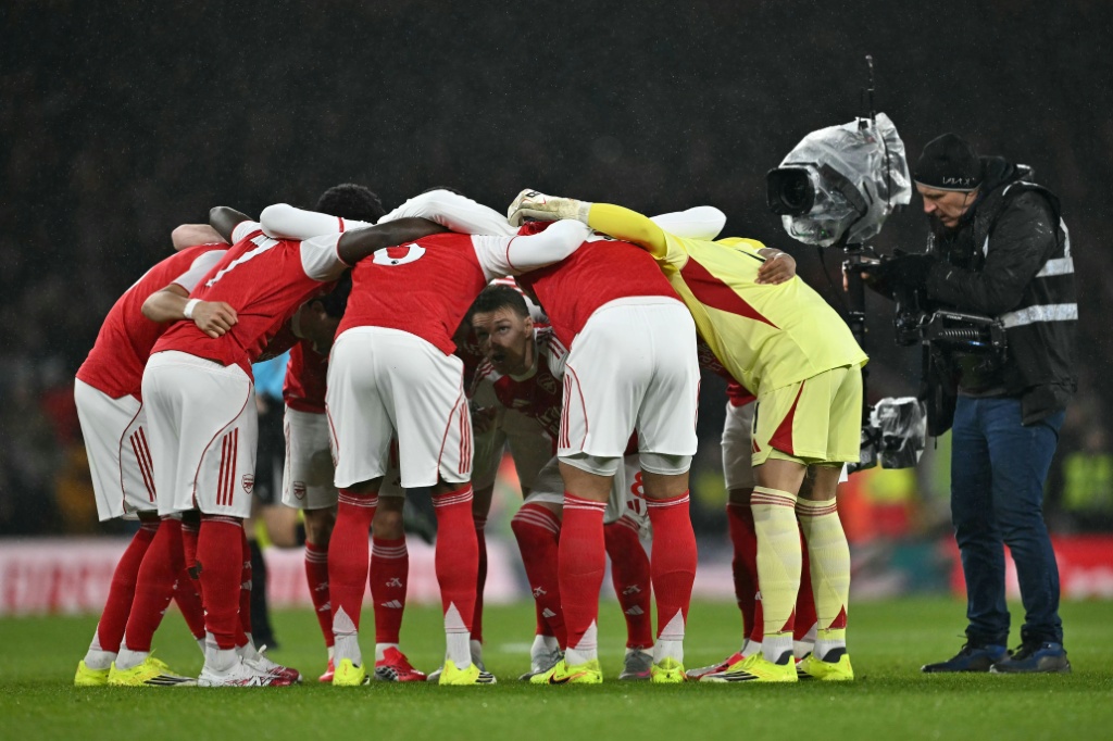 Arsenal Hadapi Ujian dari Man United Saat City Berburu Semangat Baru