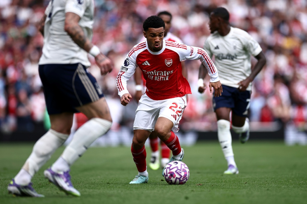 Arteta radí Nwanerimu plavat s žraloky během hostování v Marseille