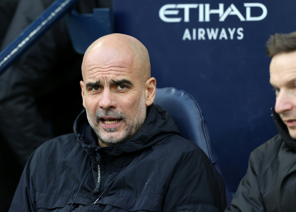 Succes van Man City ondanks scheidsrechtersbeslissingen volgens Guardiola