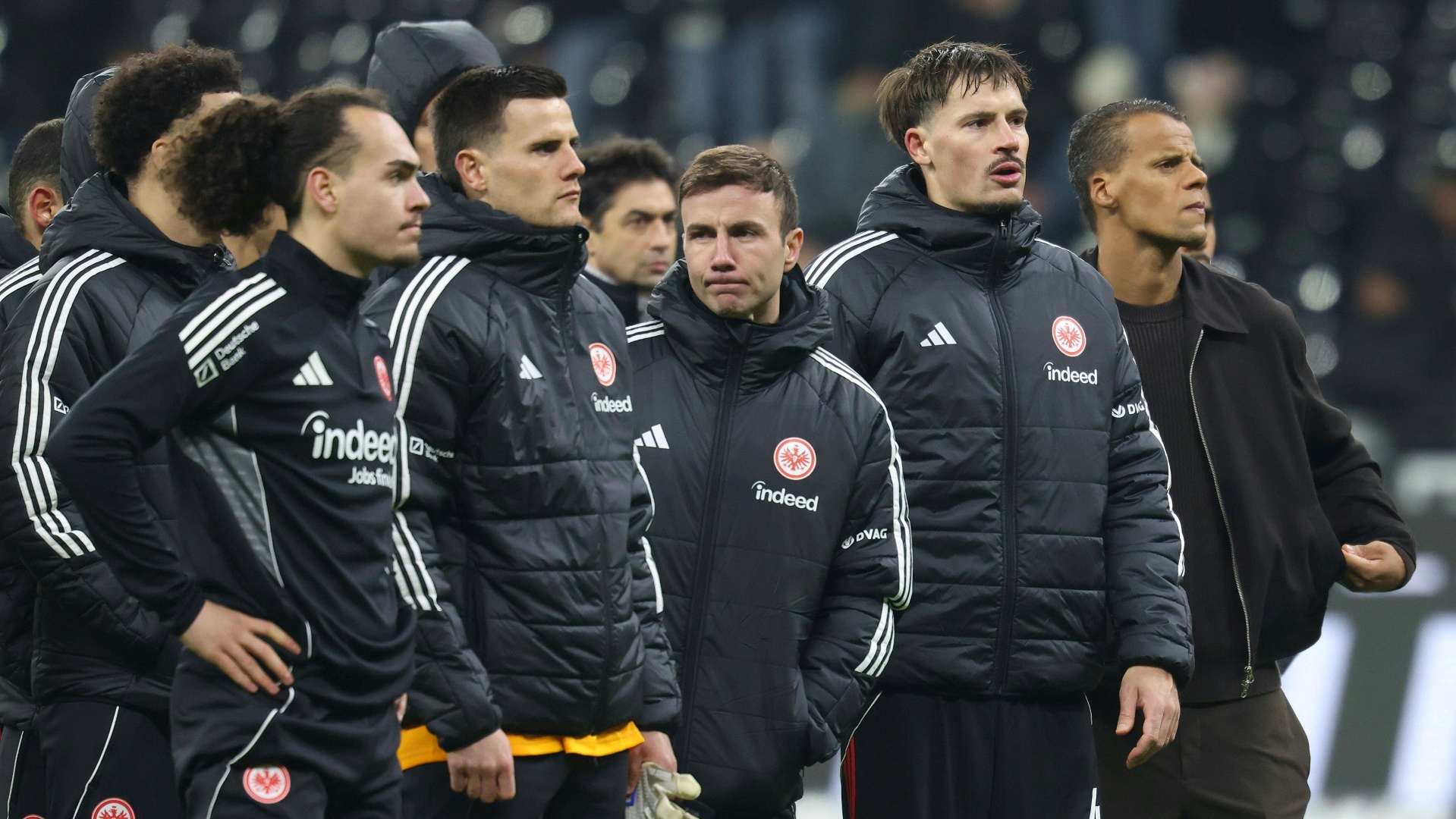 SGE Anhänger schweigen und pfeifen Krösche zeigt Verständnis