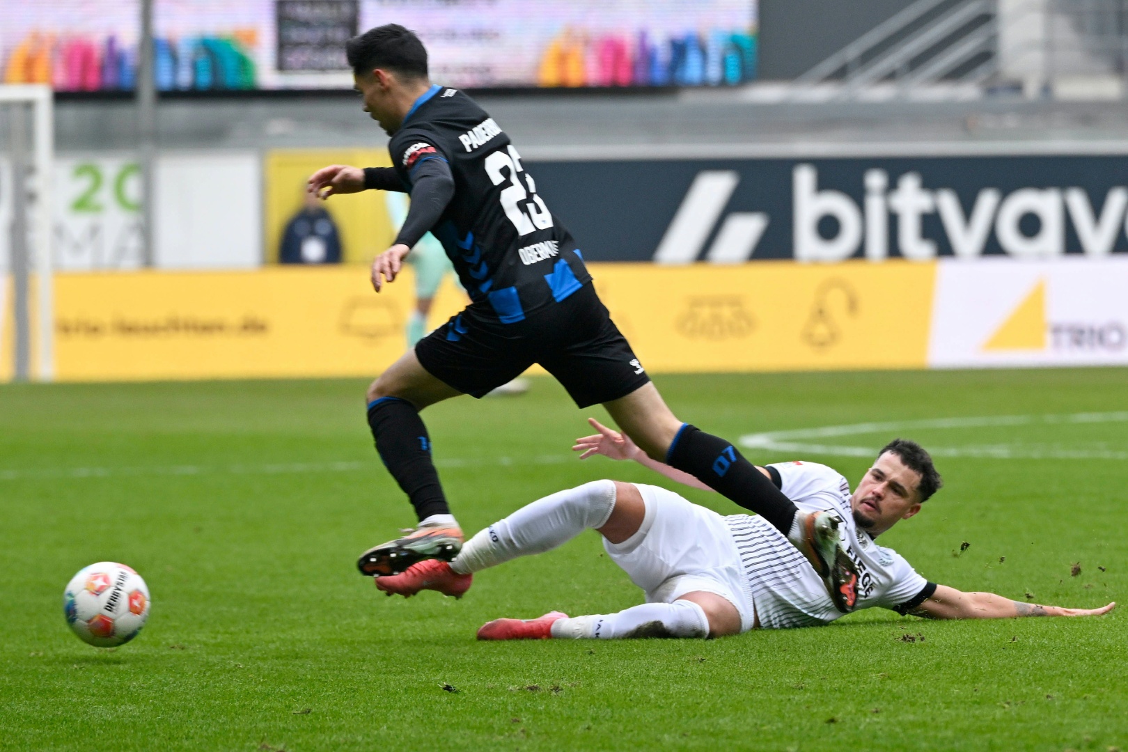 Tigges als Joker sorgt für Paderborns Sieg gegen Münster trotz Überzahl