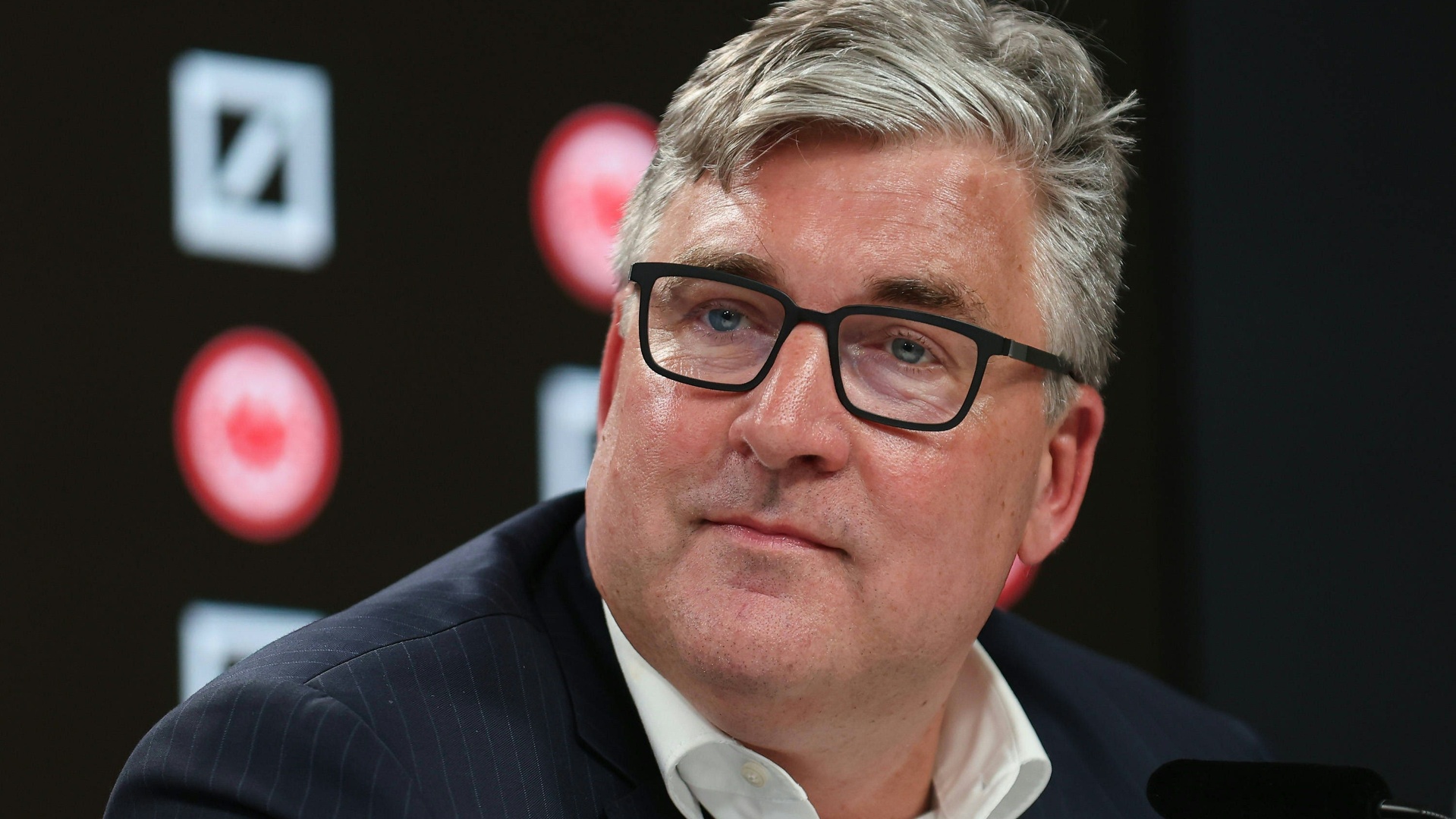 Hellmann: Eintracht sucht Trainer und nähert sich dem Ziel