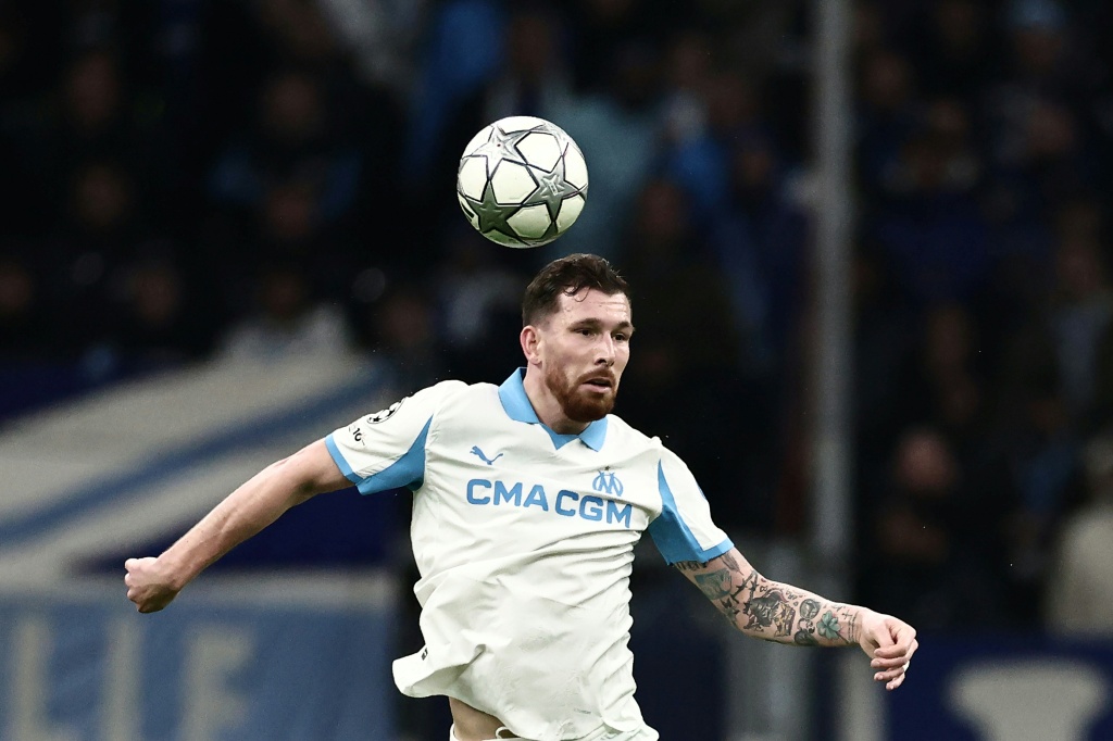 Ligue des champions Hojbjerg pilier stable au milieu de l OM