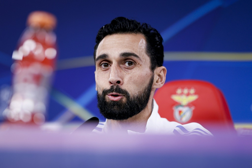 Arbeloa responde a los halagos de Mourinho: "Representa un reflejo, sin duda"