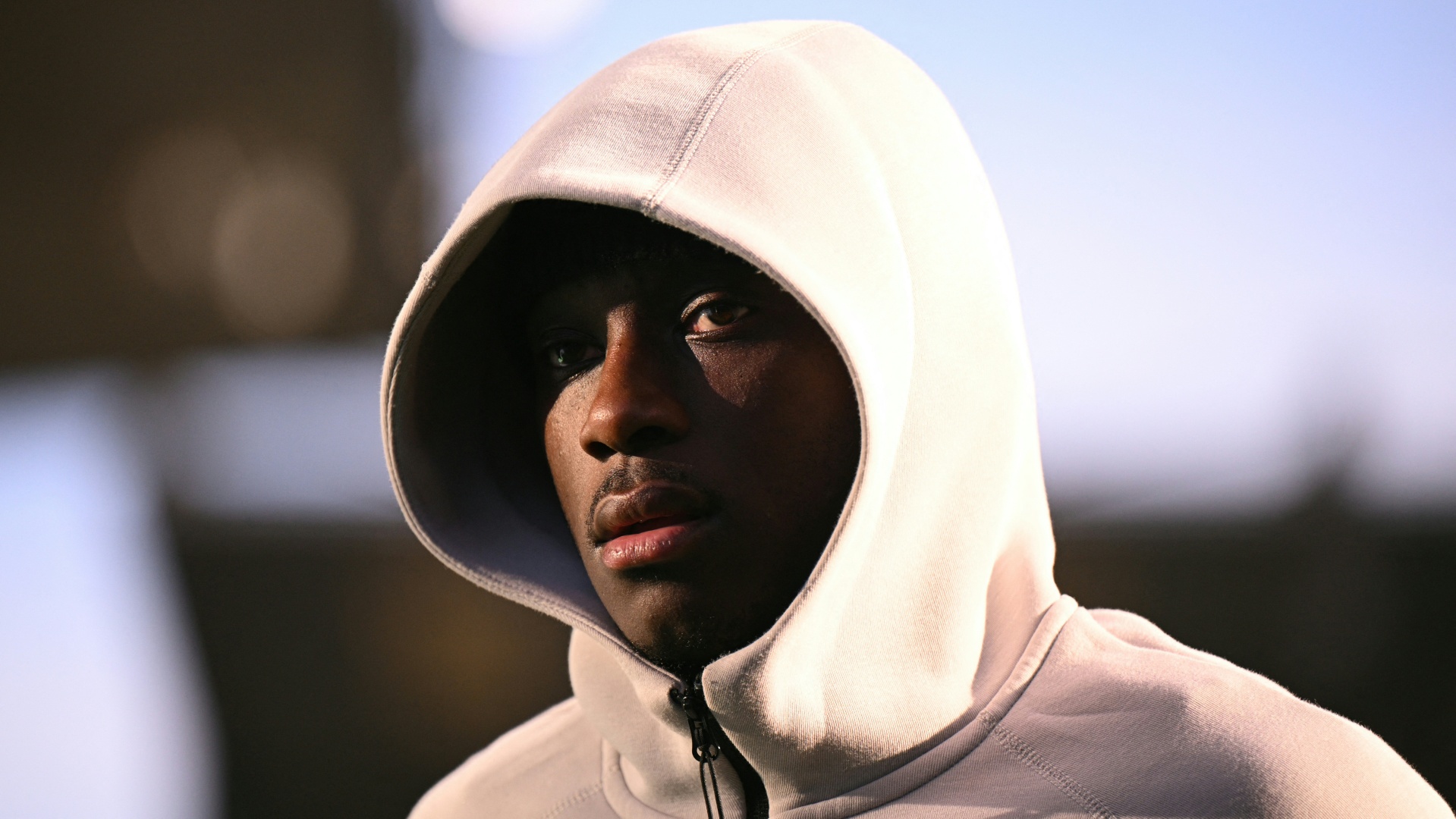 Tottenham: Kolo Muani gerät in leichten Autounfall