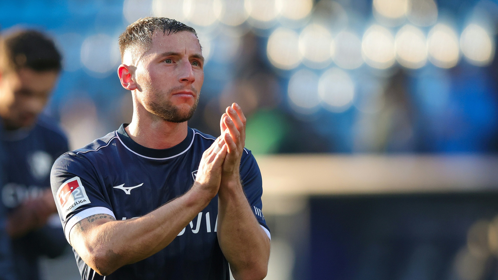 Bochum verlängert mit Wittek