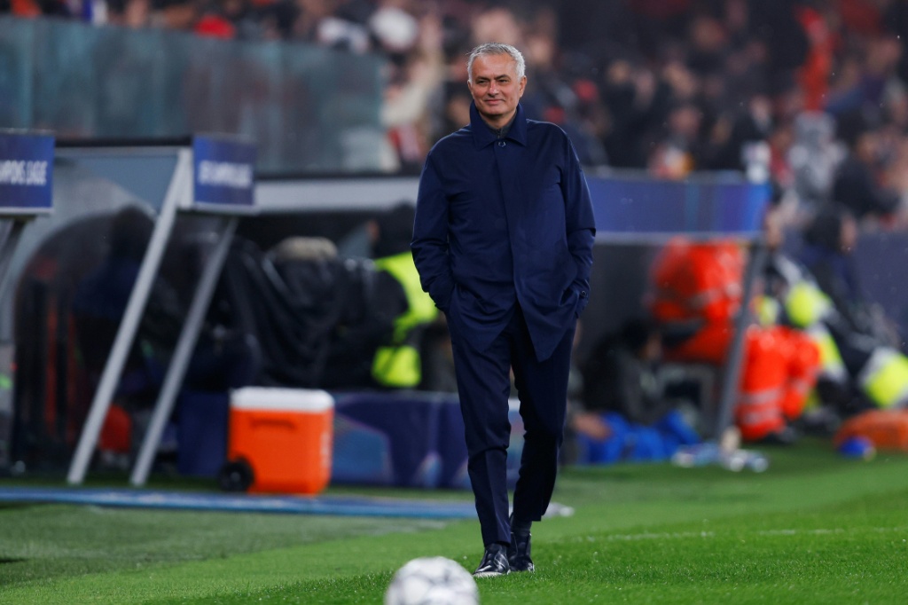 Real Madryt zmierzy się z barażem Ligi Mistrzów po klęsce z Benficą