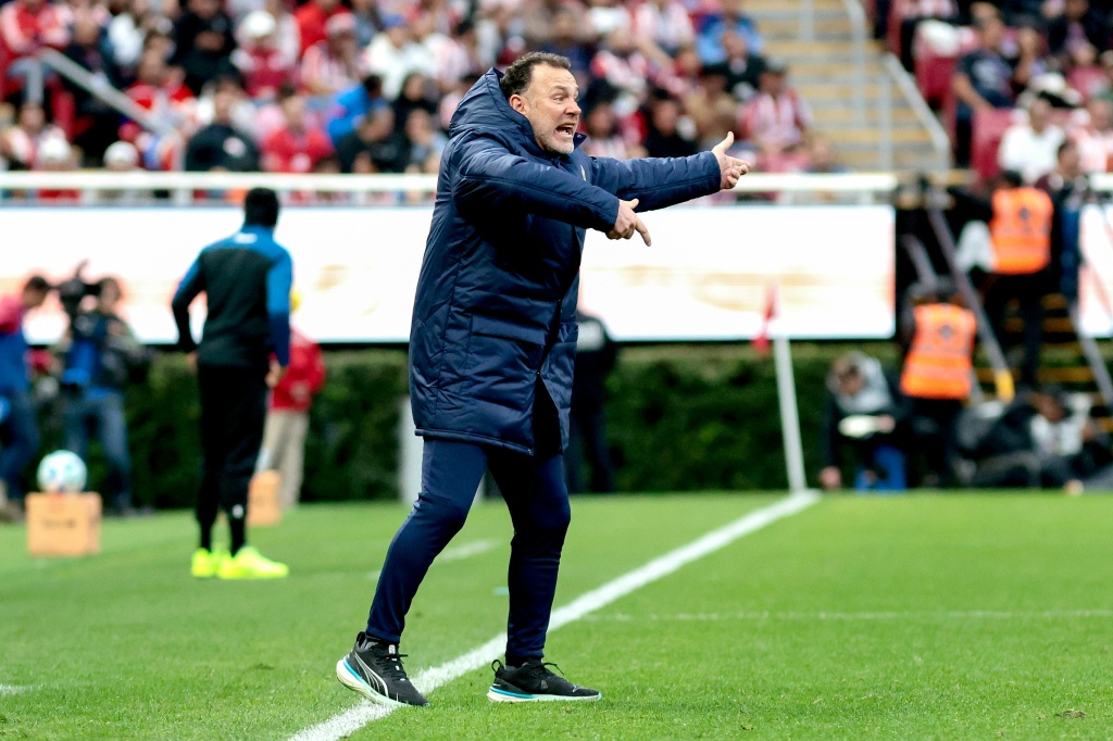 Milito sube y Jardine baja en la rueda de la fortuna del fútbol mexicano