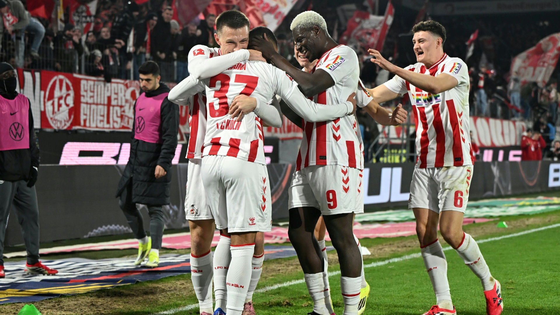 Maina schießt: Köln holt sich den befreienden Sieg