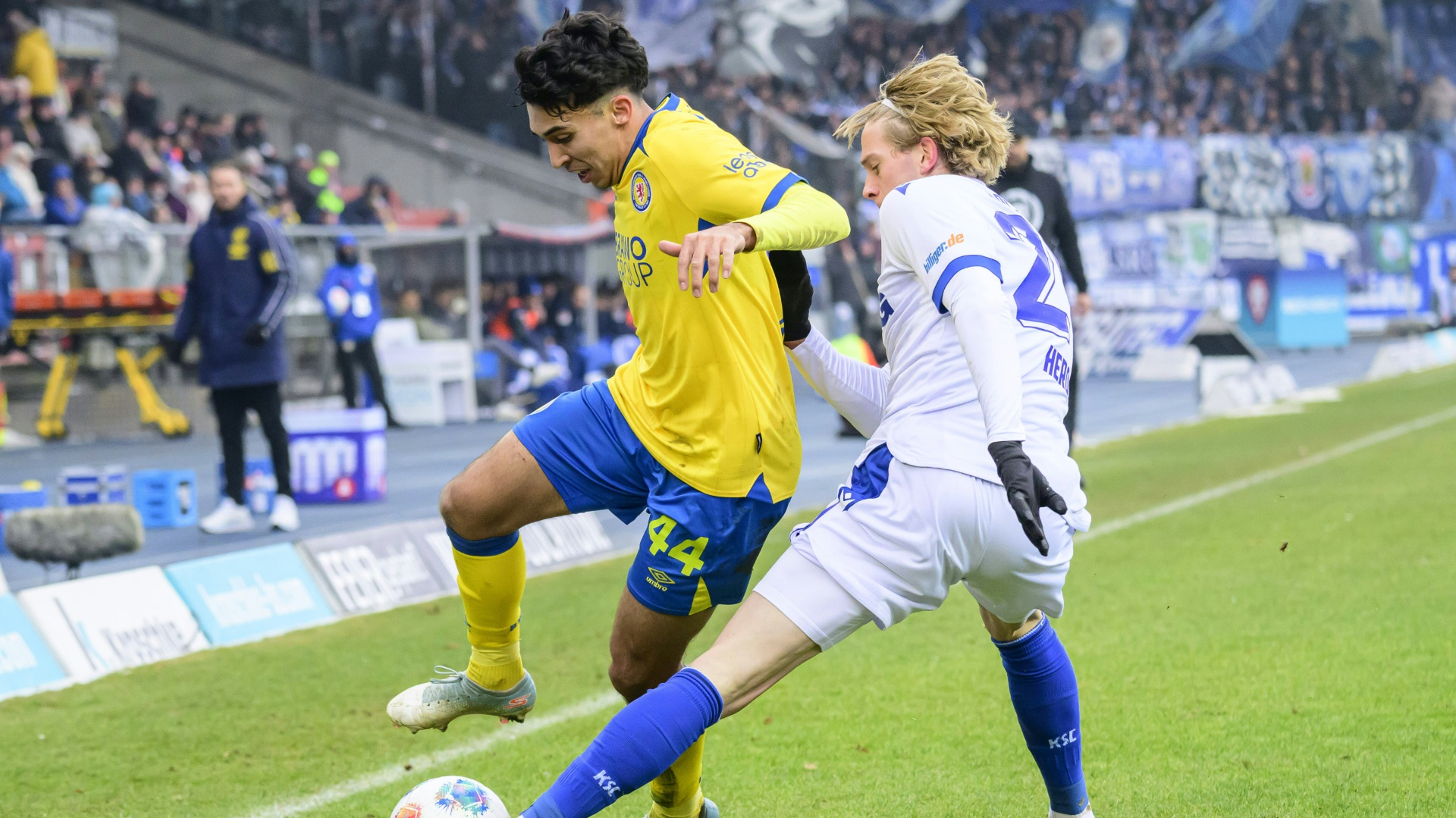 Braunschweig siegt im Abstiegskampf