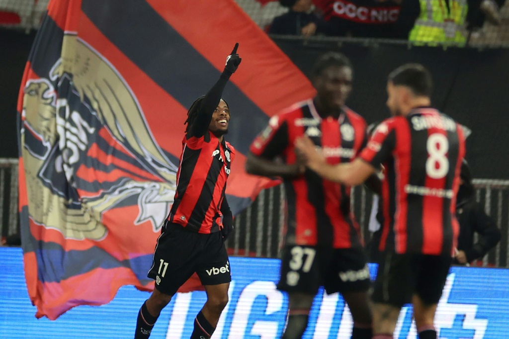 Ligue 1 Nice revient de loin et arrache un nul face a Brest