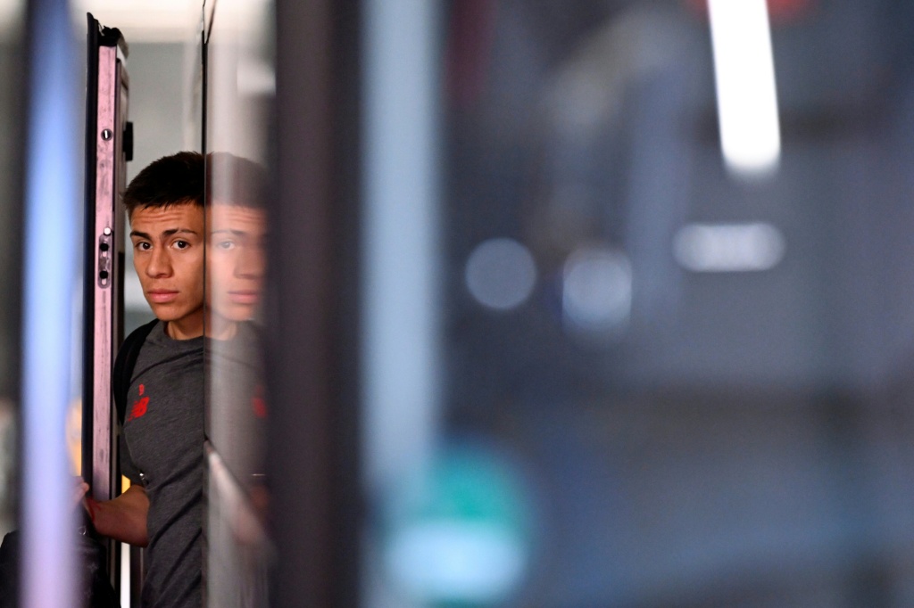 Las salidas tempranas a Europa ponen en riesgo el relevo generacional de la Argentina campeona