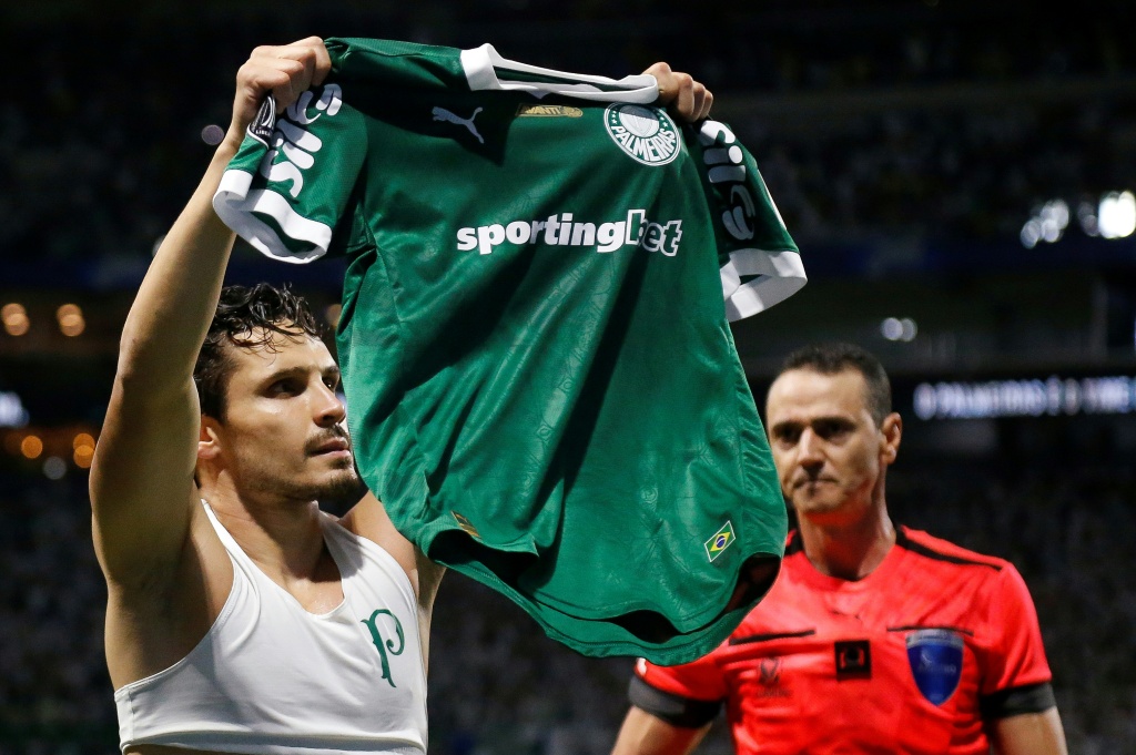 El América de México confirma la llegada del mediapunta Raphael Veiga