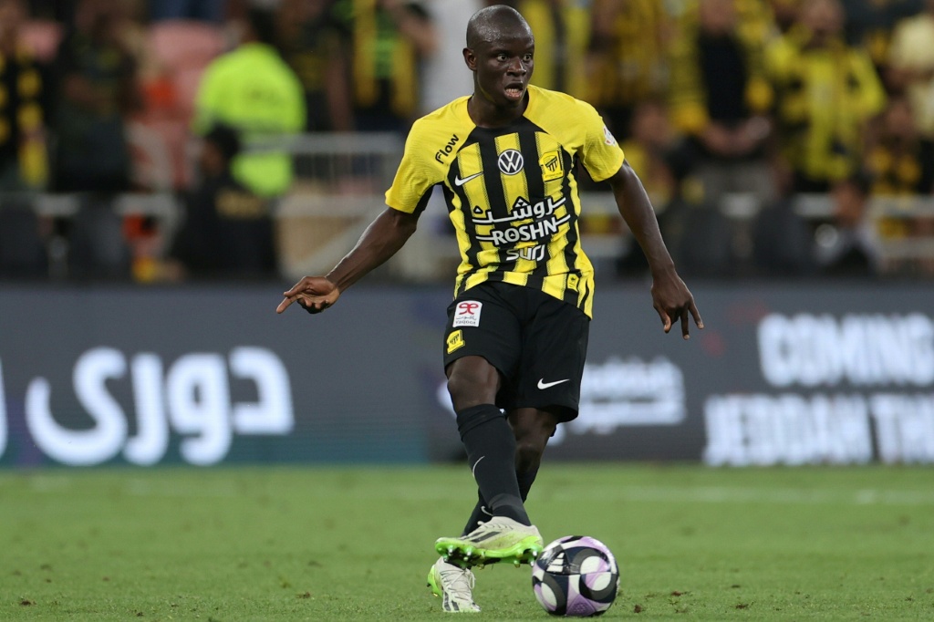 N'Golo Kanté deixa Arábia Saudita para jogar no Fenerbahçe