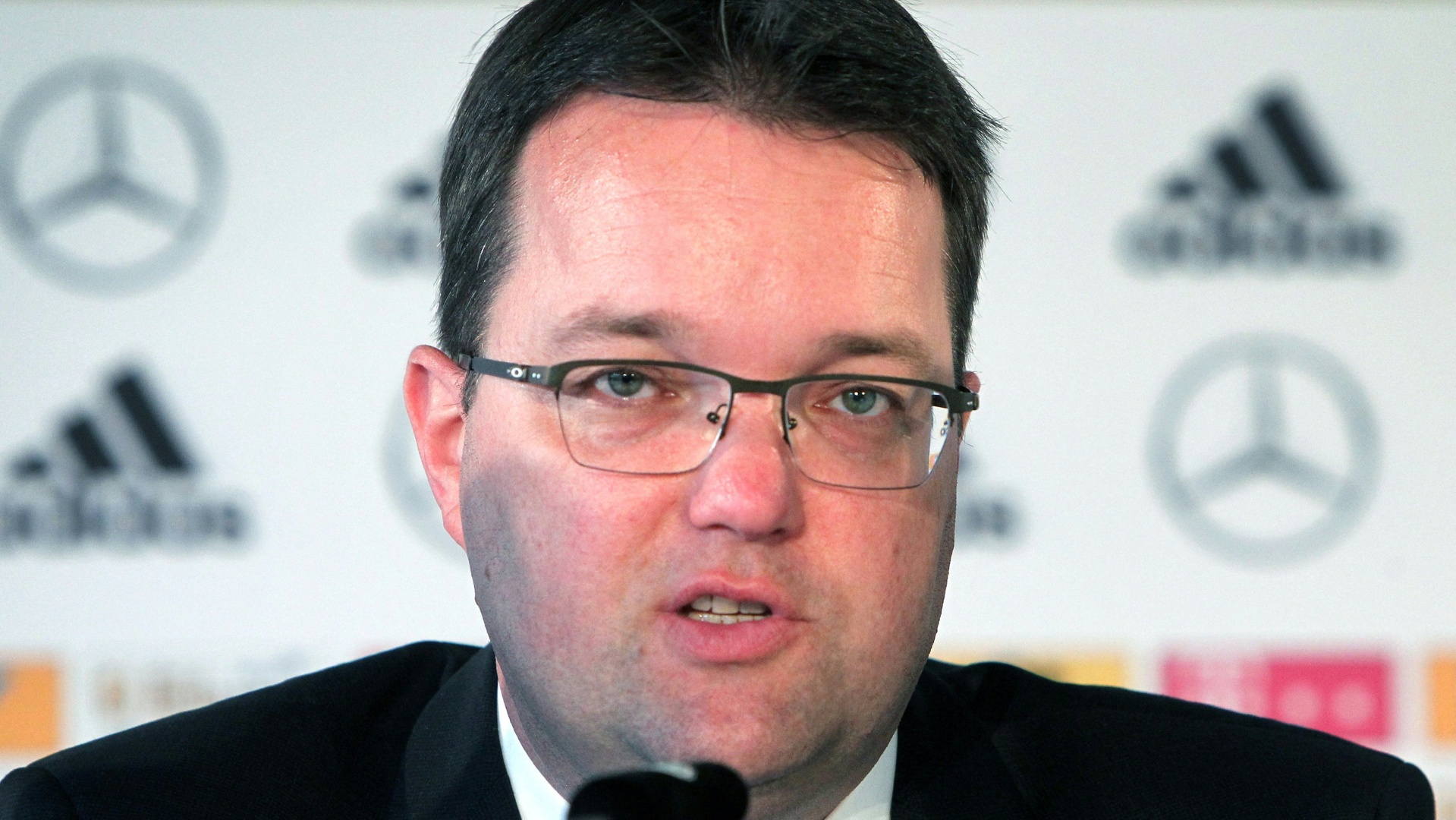 Bandenwerbung Skandal Osnabruegge und DFB von allen Vorwuerfen freigesprochen