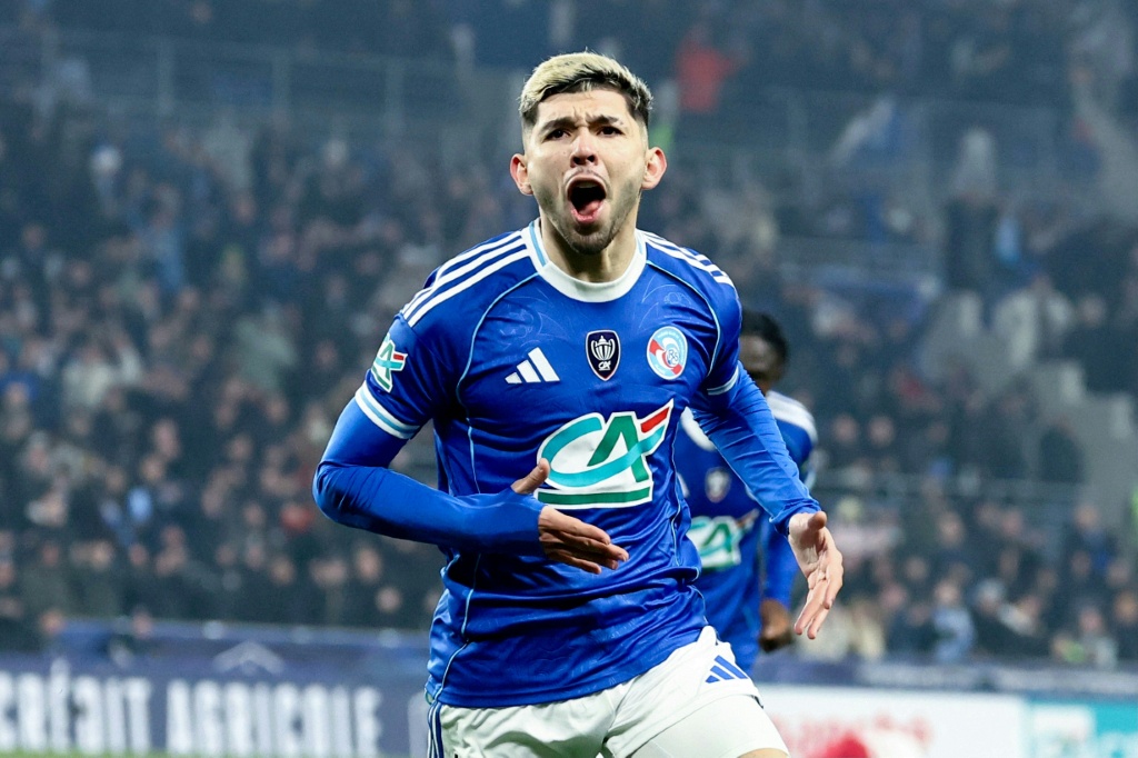 Strasbourg derrota Mónaco por 3-1 e avança aos quartos de final da Taça de França