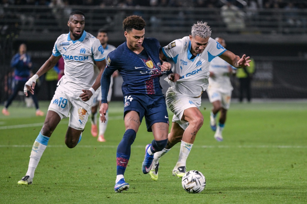 Ligue 1: duel crucial à Paris entre PSG et Olympique de Marseille