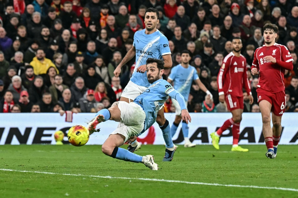 Bernardo Silva: Manchester City moest Liverpool kloppen om titelstrijd levend te houden